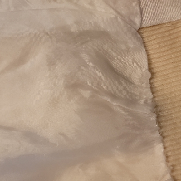 Beautiful cream, white beaded with pearls 1950s sweater. Angora and lambs wool - Picture 10 of 11